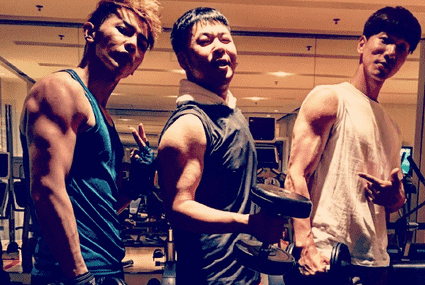 【杜海涛健身秀肌肉】杜海涛健身秀肌肉 杜海涛目标练出八块腹肌