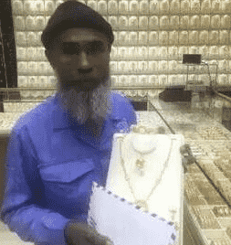 沙特阿拉伯清洁工看金饰被讽 网友为他买下了一整套称人人都有欣赏的权利