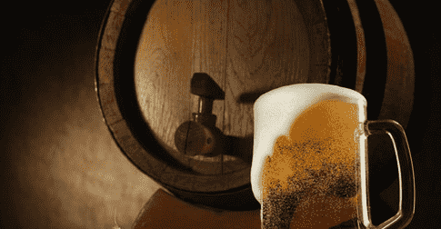 哪个国家最早酿造了啤酒？