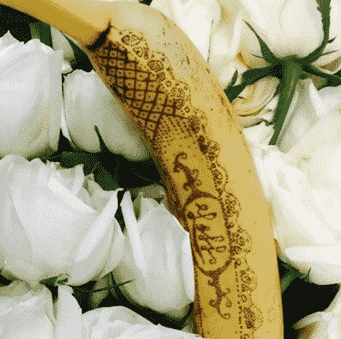 黄渤香蕉作画获赞  网友：长相若好便十全十美