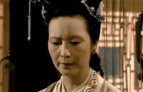《红楼梦》中的王夫人为什么要撵走金钏儿？