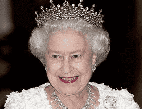 英国女王及王室享有哪些特权?不会被起诉出国无需护照