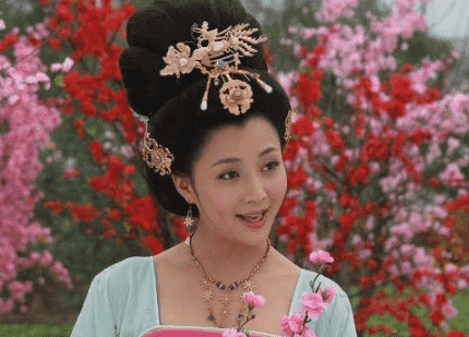 李裹儿是唐朝第一美女，却不把皇帝放在眼里，称太子为奴，25岁被