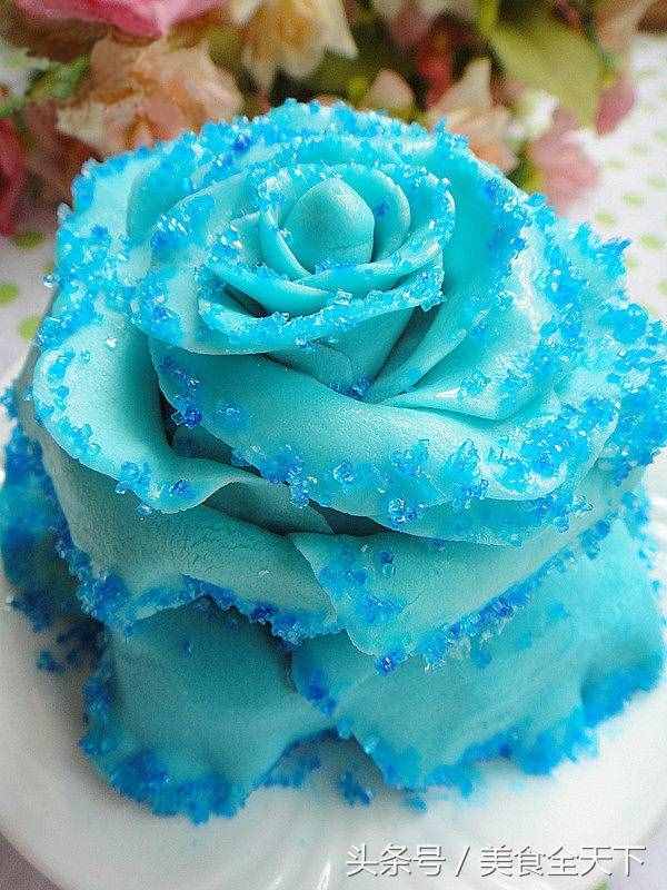 蓝色妖姬翻糖蛋糕，制作就是这么简单！