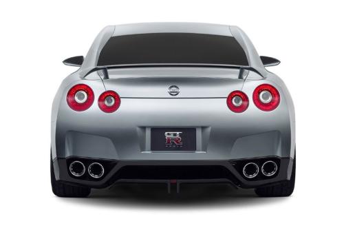 2011年日产GT-R 0-62英里每小时的时间显示