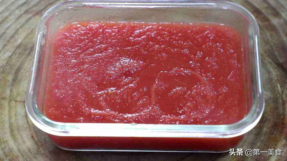 厨师长教你自制番茄酱，西红柿去皮扔锅里，就这么简单，无添加