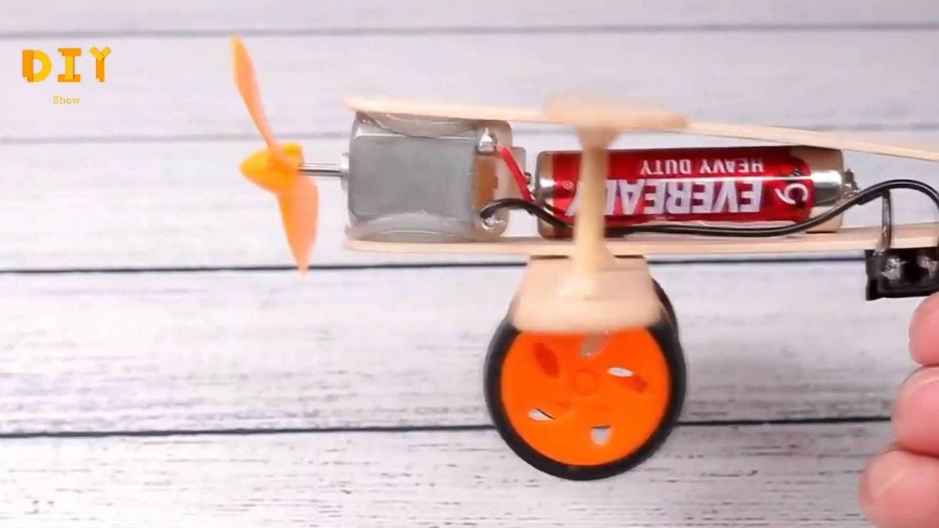 飞机模型教学，如何用木板制作一架电动小飞机（教程图解）