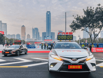 车市资讯：广州马拉松正式开跑 新凯美瑞首度领跑比赛