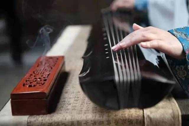 中国十大古琴名曲丨音色深沉，余音悠远