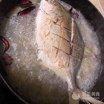 红烧平鱼的做法