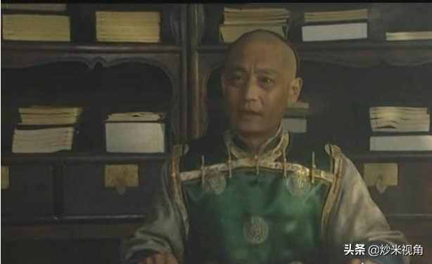 《雍正王朝》中李绂是个清官，为何买考题的时候70两，说出就出？