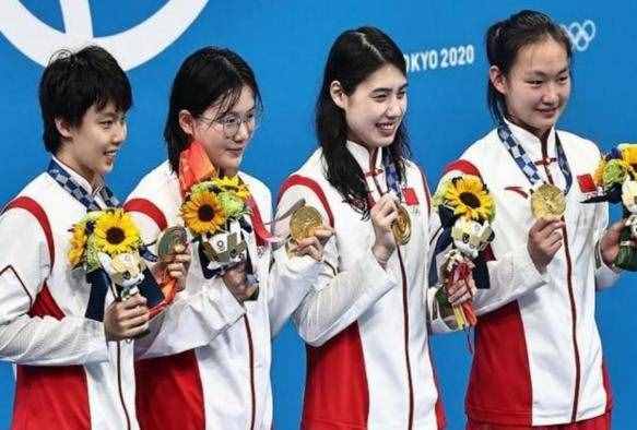 奥运会游泳结束！中国队成绩单：3金2银1铜，超额完成，打脸美媒