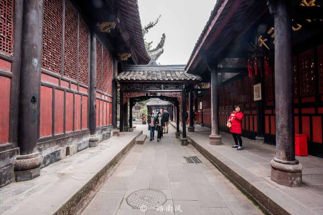 成都千年文殊院，被誉为长江上下游四大禅林之首，内藏佛陀舍利