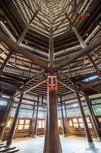 广西唯一的侗族县，有一座世界第一鼓楼，竟不打地基、不用铁钉