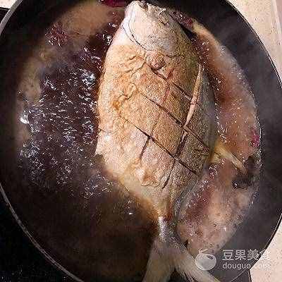 红烧平鱼的做法