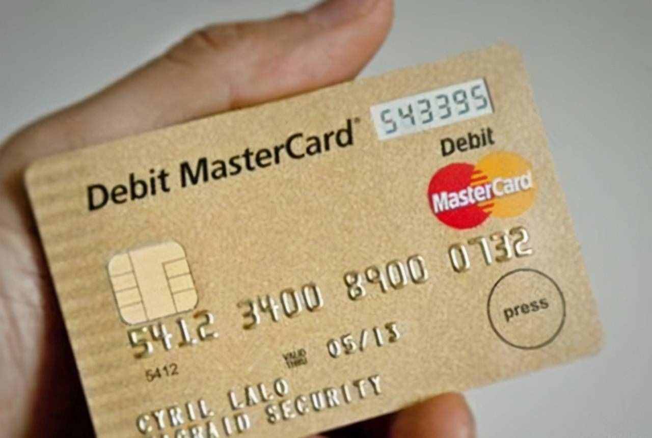 信用卡也有“有效期”？揭开3点真相，看你的过期没