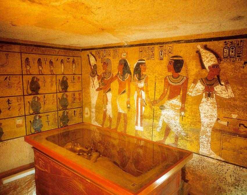 埃及古墓咒语之迷（埃及法老的墓室前）