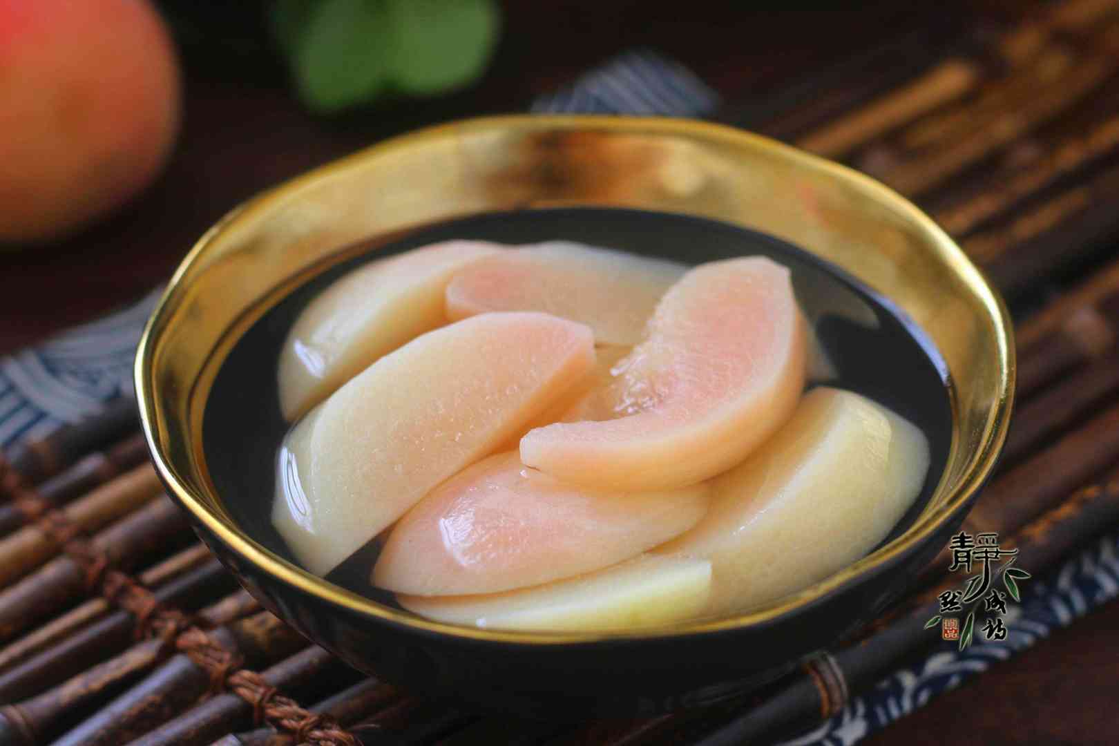 七月桃子最养人，教你做桃子罐头，甜甜的，凉凉的，解暑又解馋