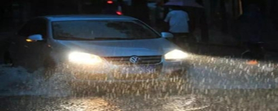 汽车知识解答：下雨后车窗没关车会坏吗？