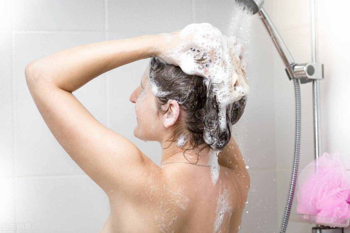 头发越洗越脱得多？可能是你不会洗头，这6种错误方式，大多数人都中招了