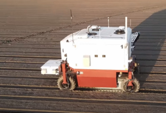 这款高科技激光机器人可以使农民每小时除草超过100000株杂草