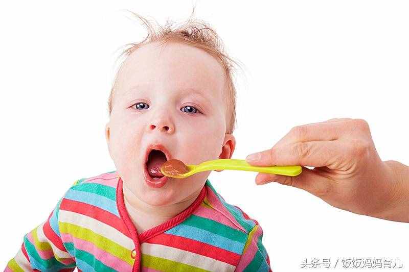 5个月宝宝的喂养方法和宝宝辅食添加的做法（附菜谱）