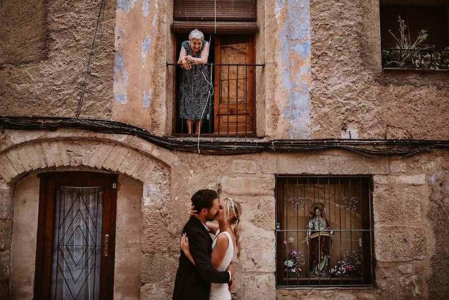 全球最美的22张婚纱照，这些照片让网友再一次相信爱情