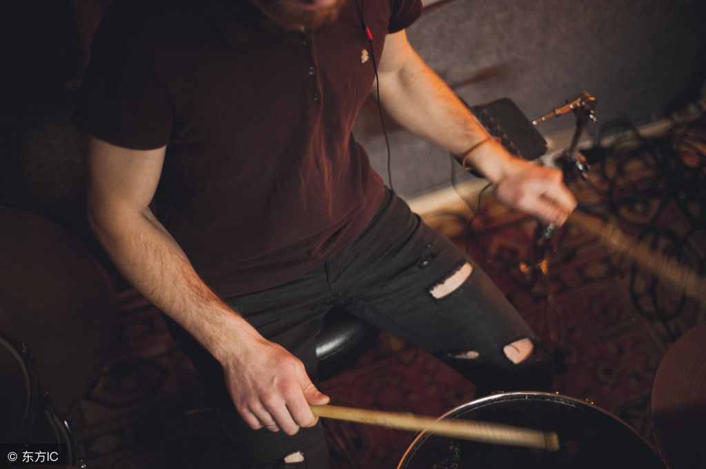 「爵士鼓教程」握棒及基本演奏方法