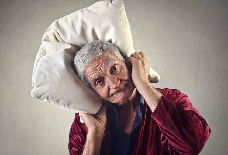 黄豆枕头可以治疗颈椎病吗？科普：好的枕头，需满足3个条件