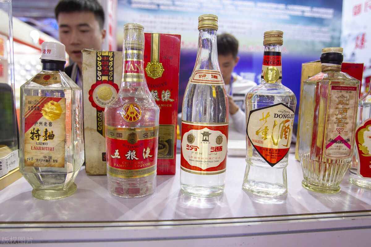中国“八大名酒”都有哪些？你知道哪几种？其实白酒也有排名之争