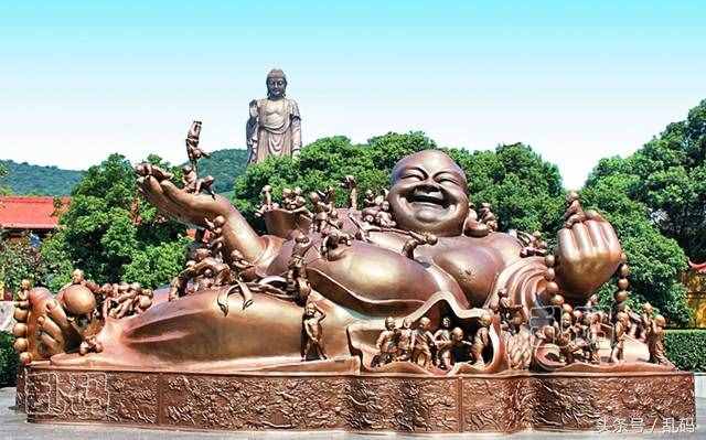 世界最大青铜佛像：无锡灵山大佛造价26亿 重725吨！