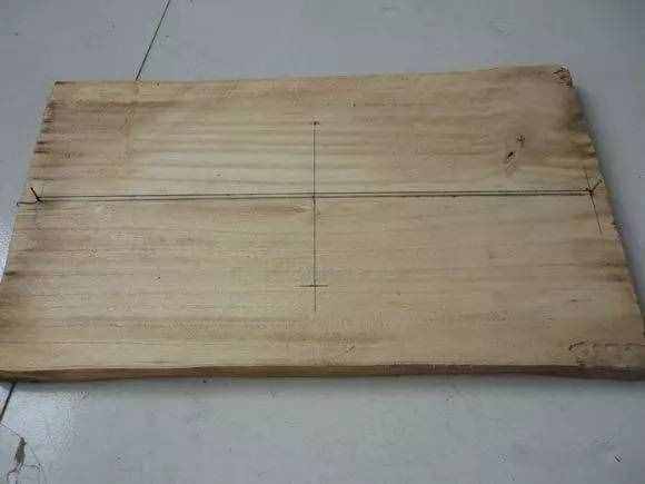 木工老师傅用几根钉子一根线就能画椭圆，简单实用又好看！