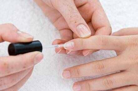 灰指甲的初期症状 灰指甲的治疗方法